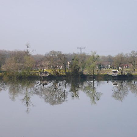 Songes Au Lit Du Fleuve Bed and Breakfast Cambes  Buitenkant foto