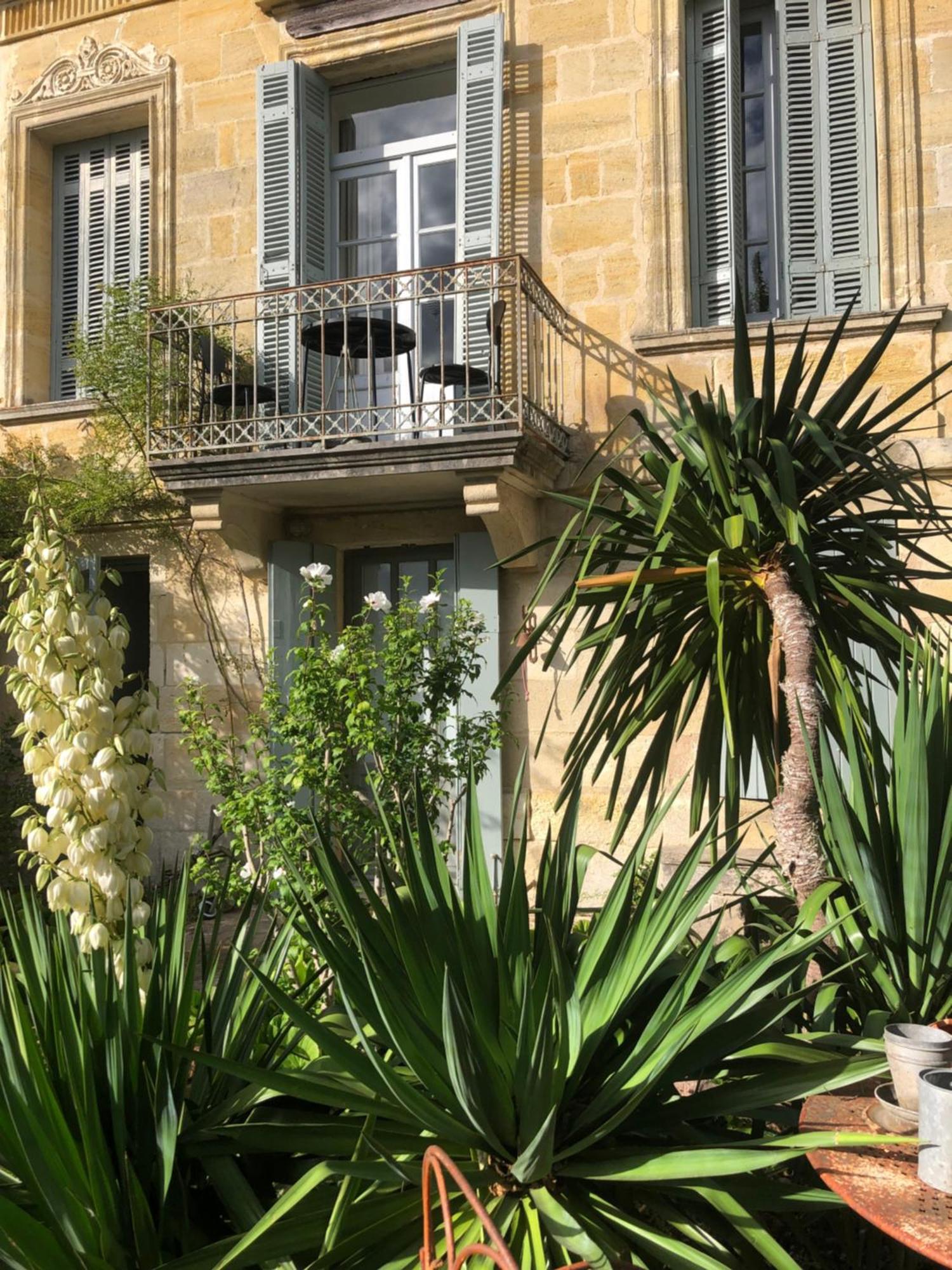 Songes Au Lit Du Fleuve Bed and Breakfast Cambes  Buitenkant foto