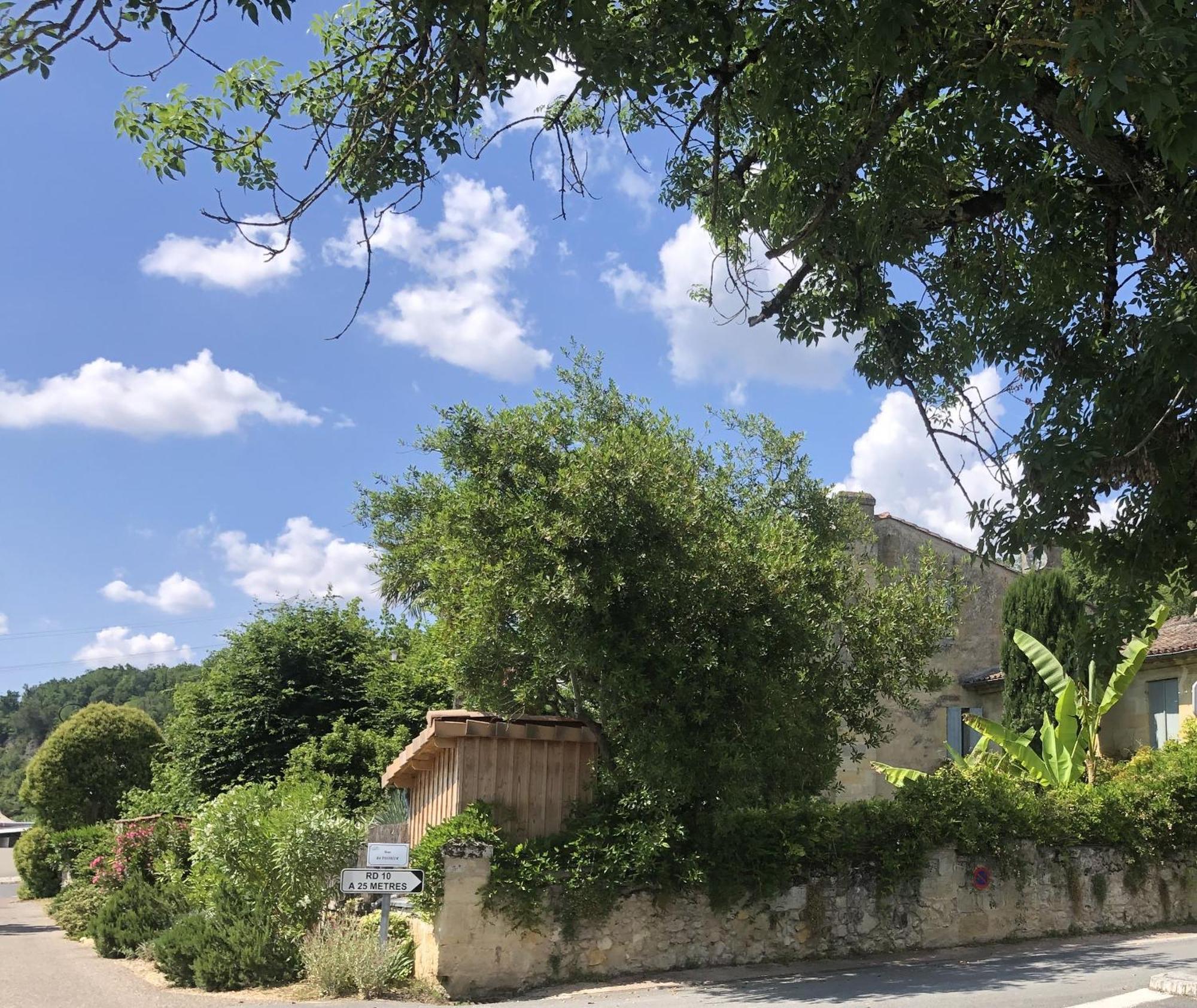 Songes Au Lit Du Fleuve Bed and Breakfast Cambes  Buitenkant foto